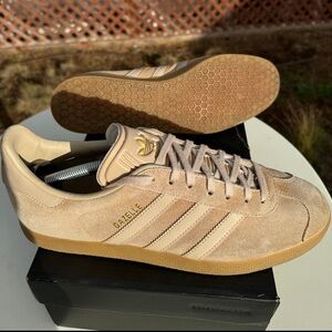 adidas Gazelle Beige Gum Sole Men’s Sneakers